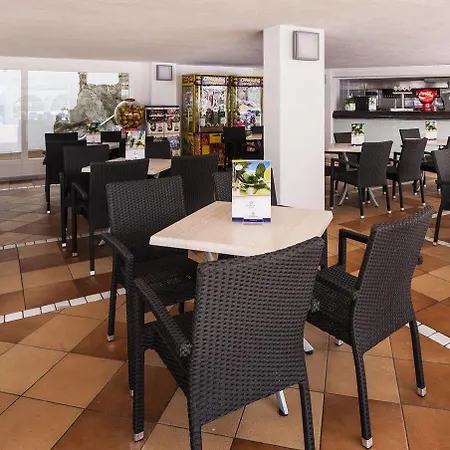 Globales Simar Hotel 3*